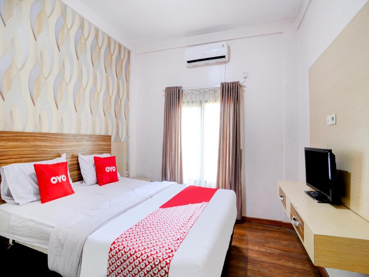 Oyo 90263 Hotel Diva Golf Bengkulu Eksteriør billede